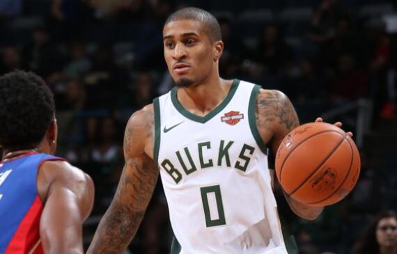 背后的艰苦 背后的艰苦